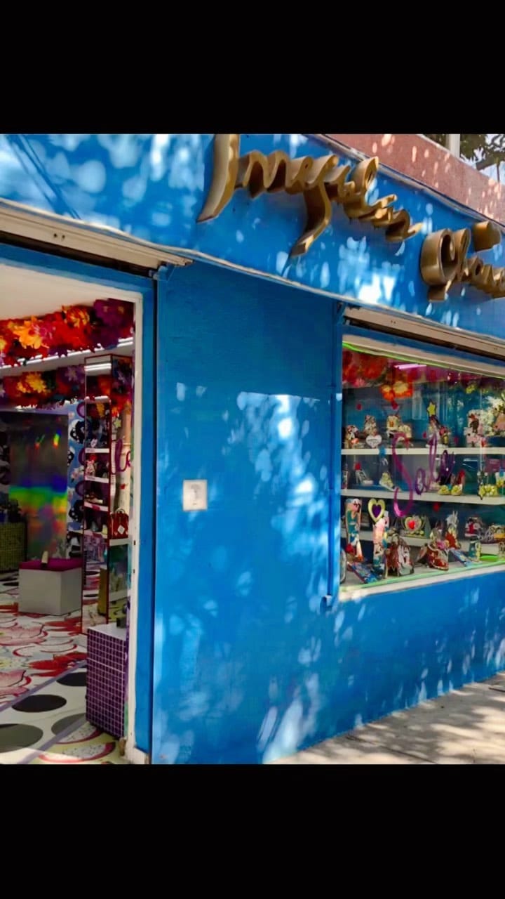Post 8 by Irregular Choice Mexico on Instagram (video)