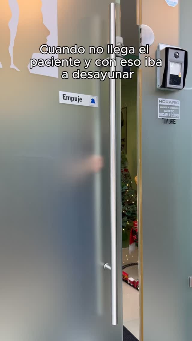 Post 8 by Dr. Roberto Manzano Fletes | Medicina Estética on Instagram (video)