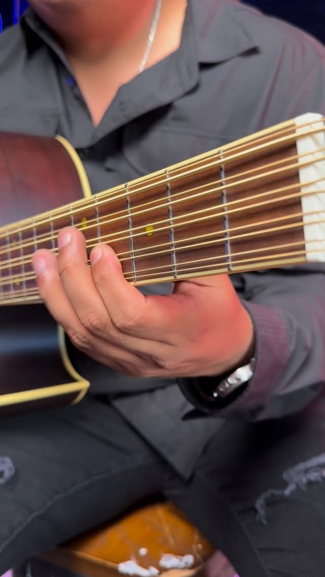 Post 3 by Guitarhouse México ™ on Instagram (video)