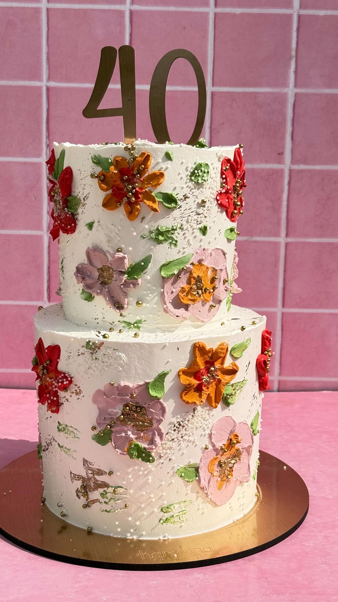 Post 4 by Karenina🎂 on Instagram (video)