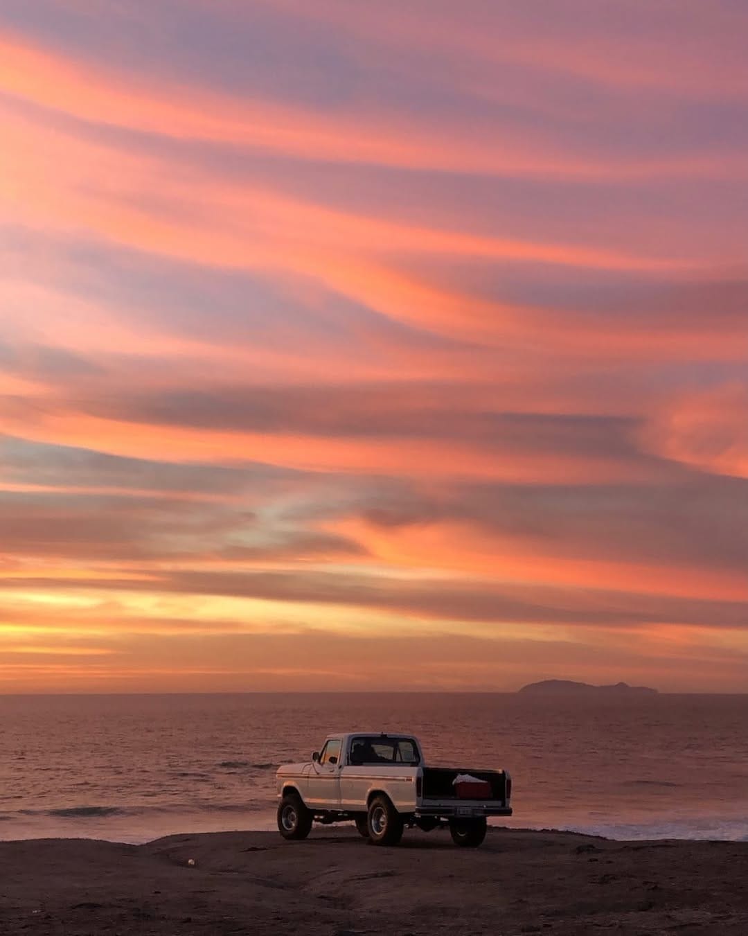 Post 8 by Edgar Venado on Instagram (image)