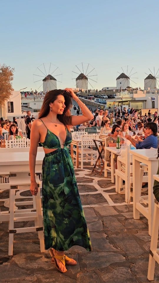 Post 10 by Ana on Instagram (video)