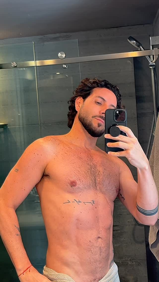 Post 10 by Mau Díaz Roura on Instagram (video)