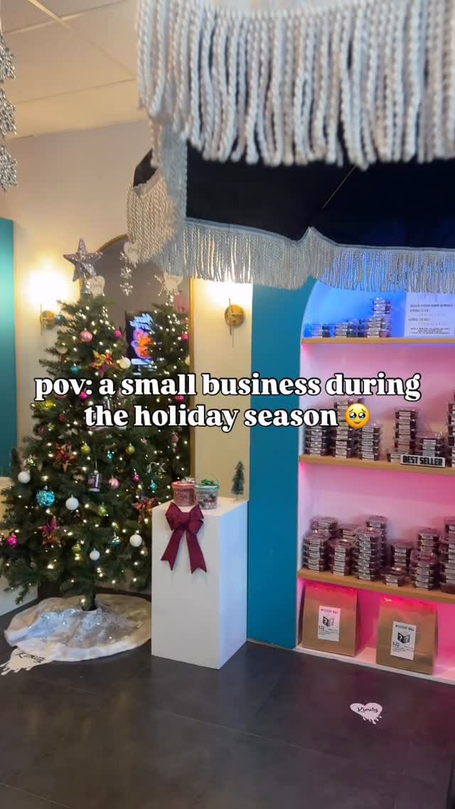 Post 2 by NIEVE, CANDY, SNACKS, CATERING SERVICES ✨ on Instagram (video)