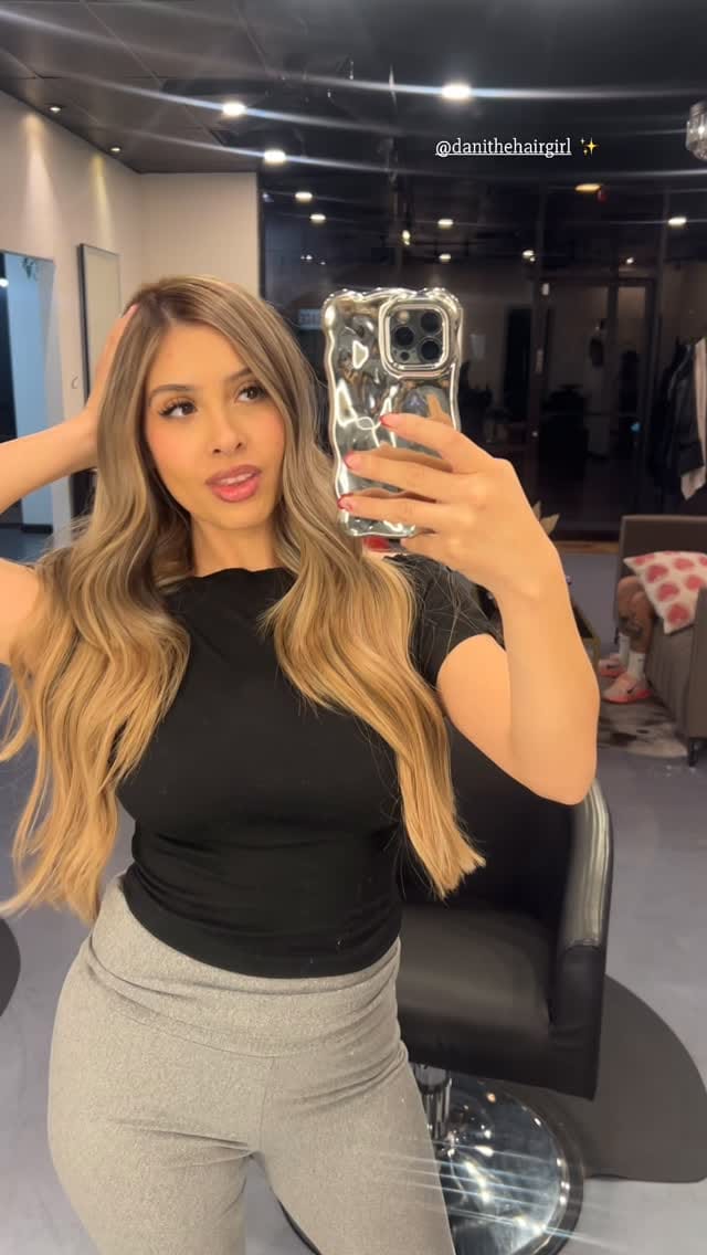 Post 4 by Mariana on Instagram (video)