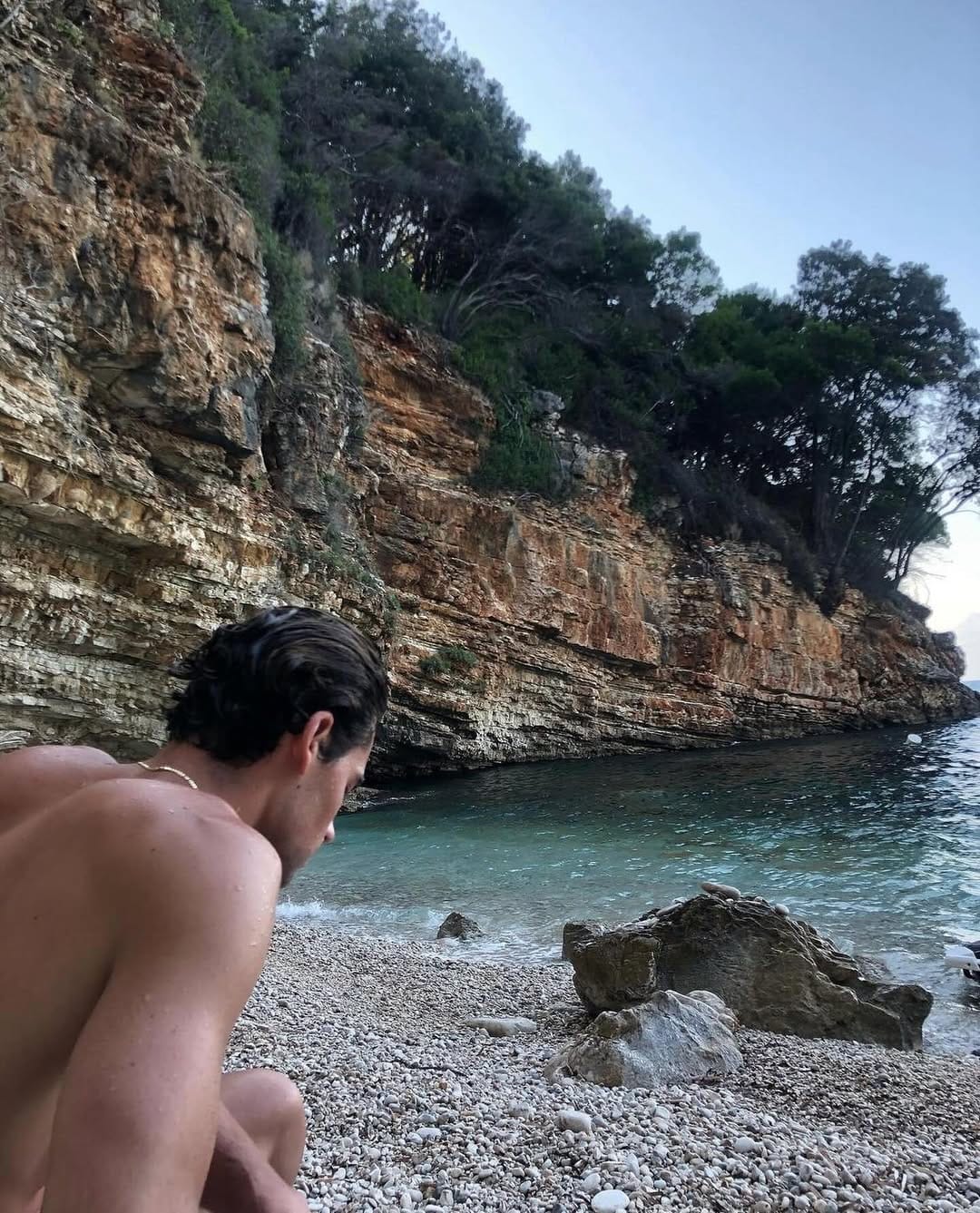 Post 3 by 𝙂𝘼𝘽𝙍𝙄𝙀𝙇𝙇𝙀 𝙄𝙏𝙐𝙍𝘽𝙄𝘿𝙀 on Instagram (carousel)