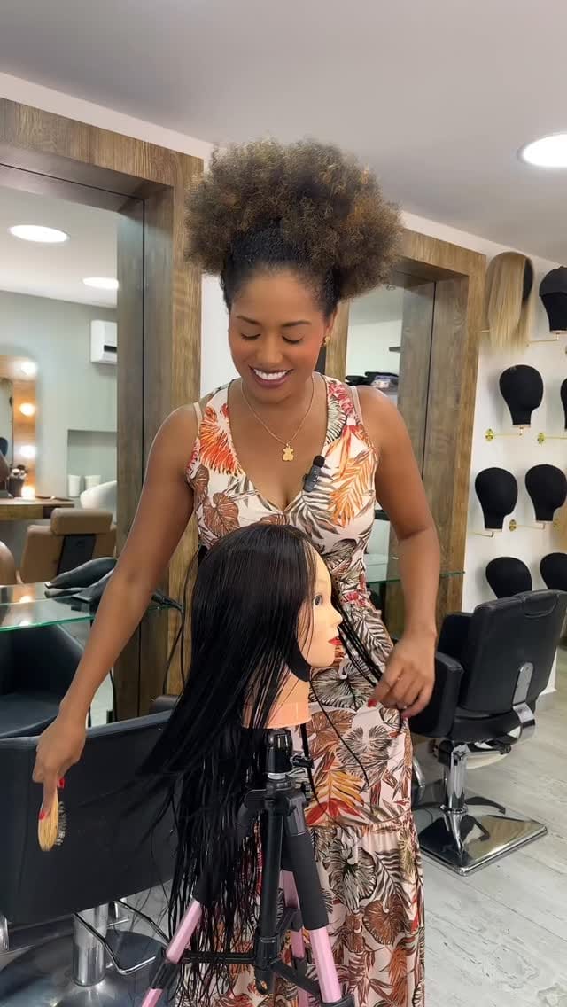 Post 8 by Jess Perez on Instagram (video)
