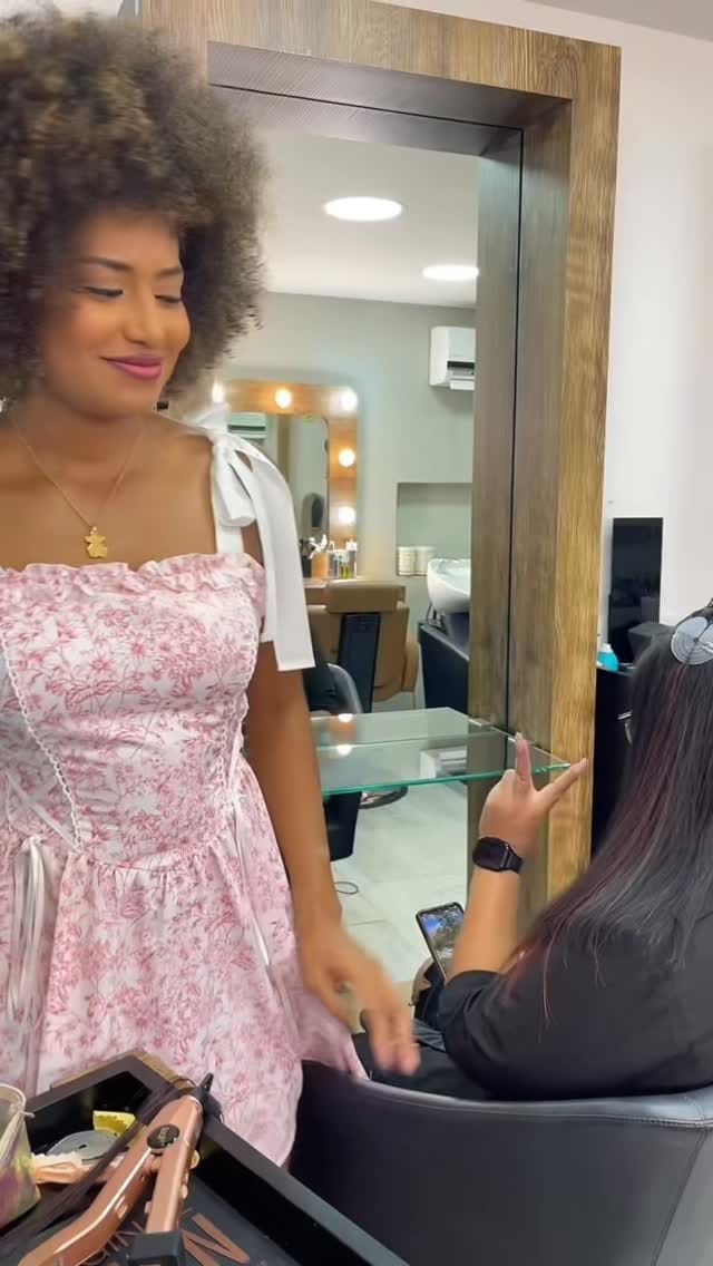 Post 4 by Jess Perez on Instagram (video)