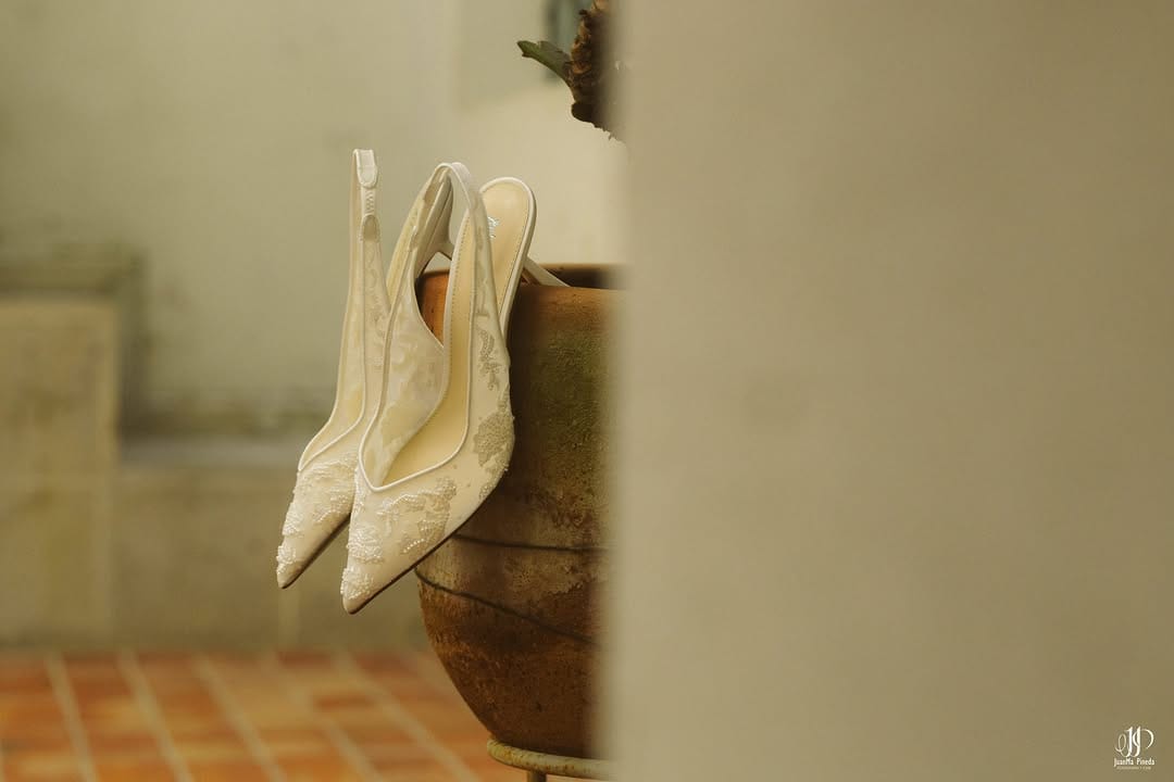Post 8 by JuanMa Pineda | Destination Wedding Photographer on Instagram (carousel)