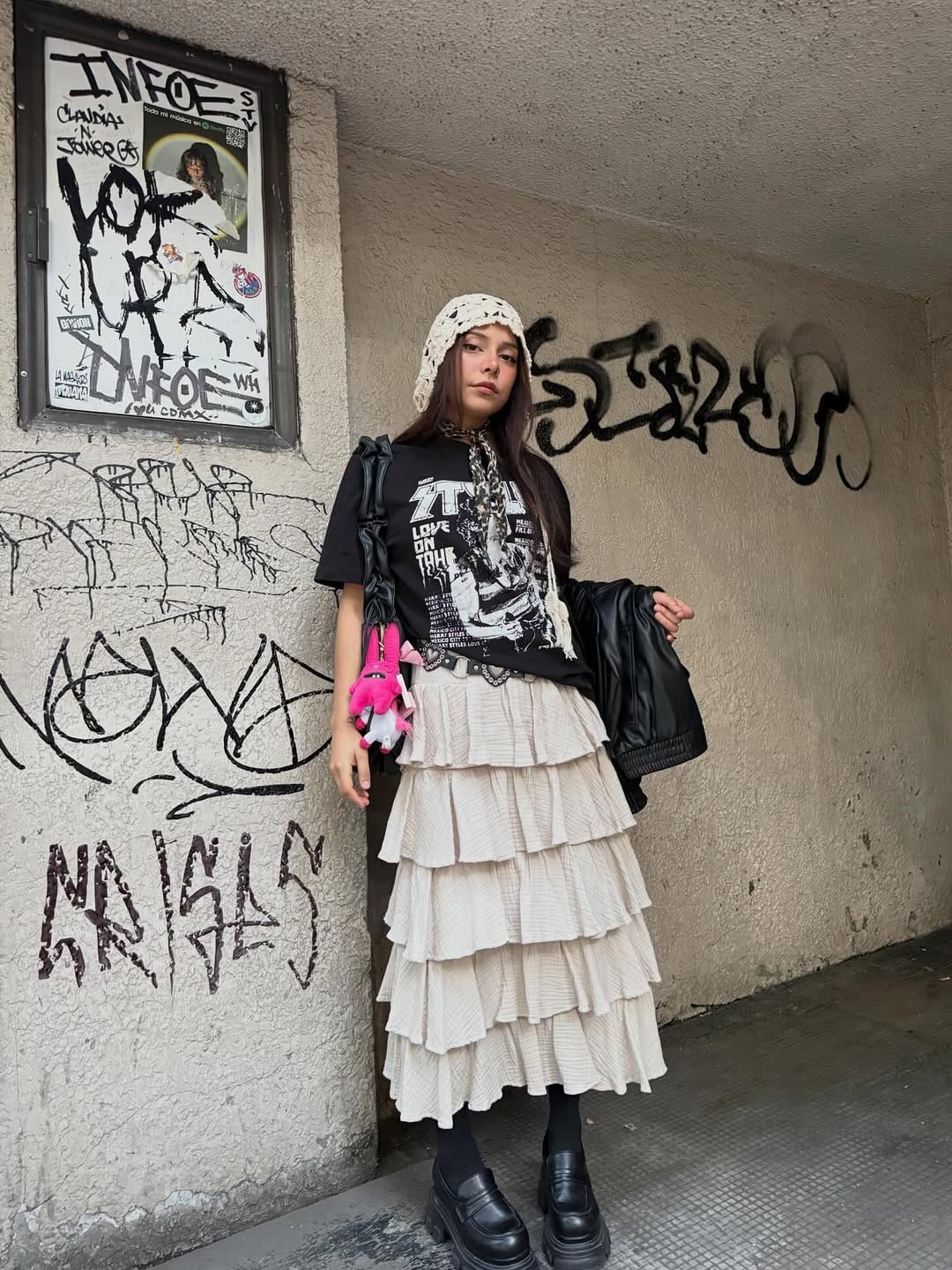 Post 7 by Eli Monsiváis on Instagram (carousel)