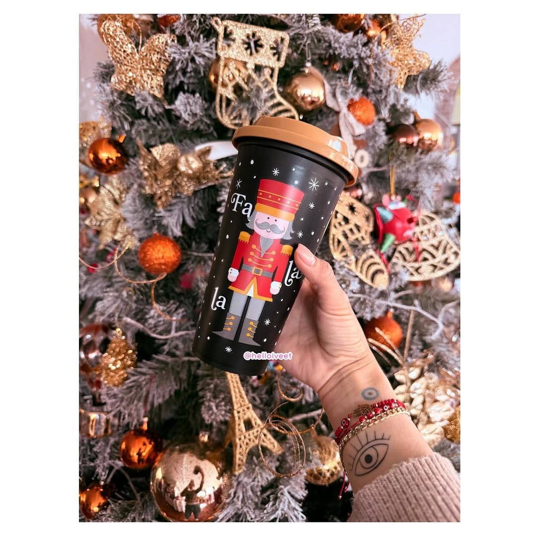 Post 5 by 𝐻𝑒𝓁𝓁𝑜 𝐼𝓋𝑒𝑒𝓉 ♡ on Instagram (carousel)