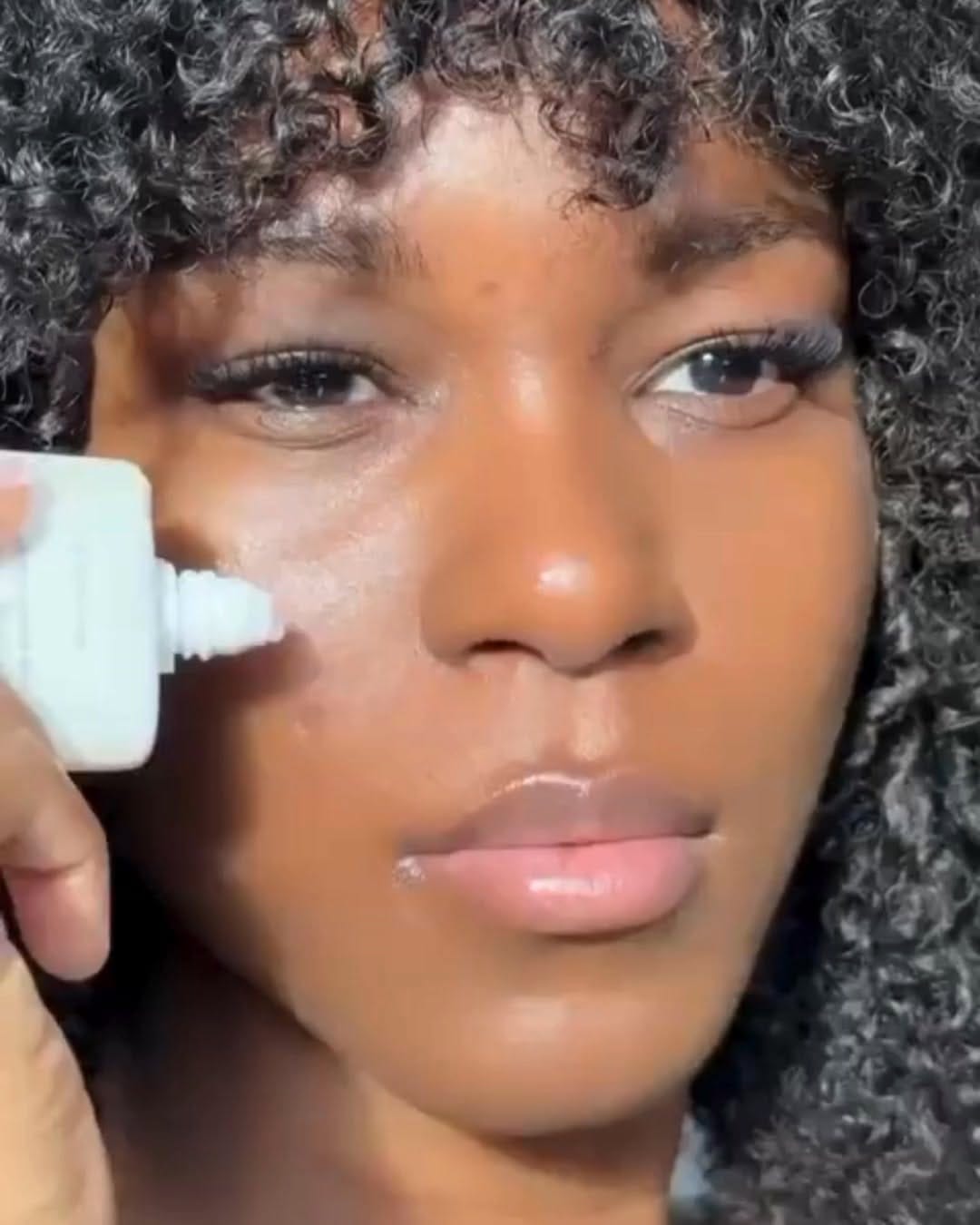 Post 2 by Jane Iredale México on Instagram (video)