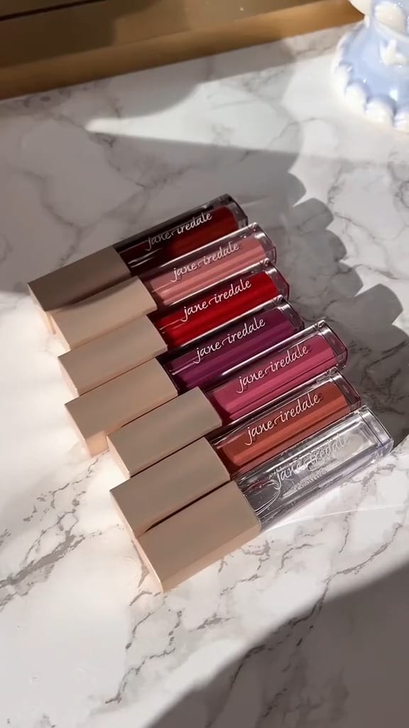 Post 3 by Jane Iredale México on Instagram (video)