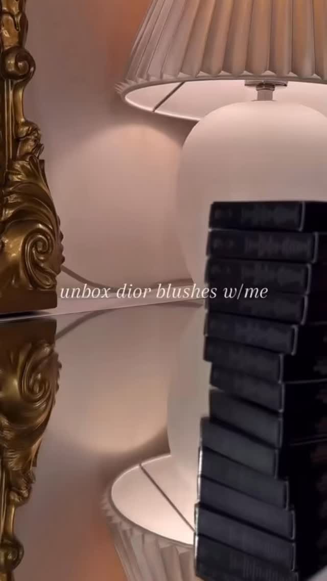 Post 7 by Beauté de Luxe on Instagram (video)