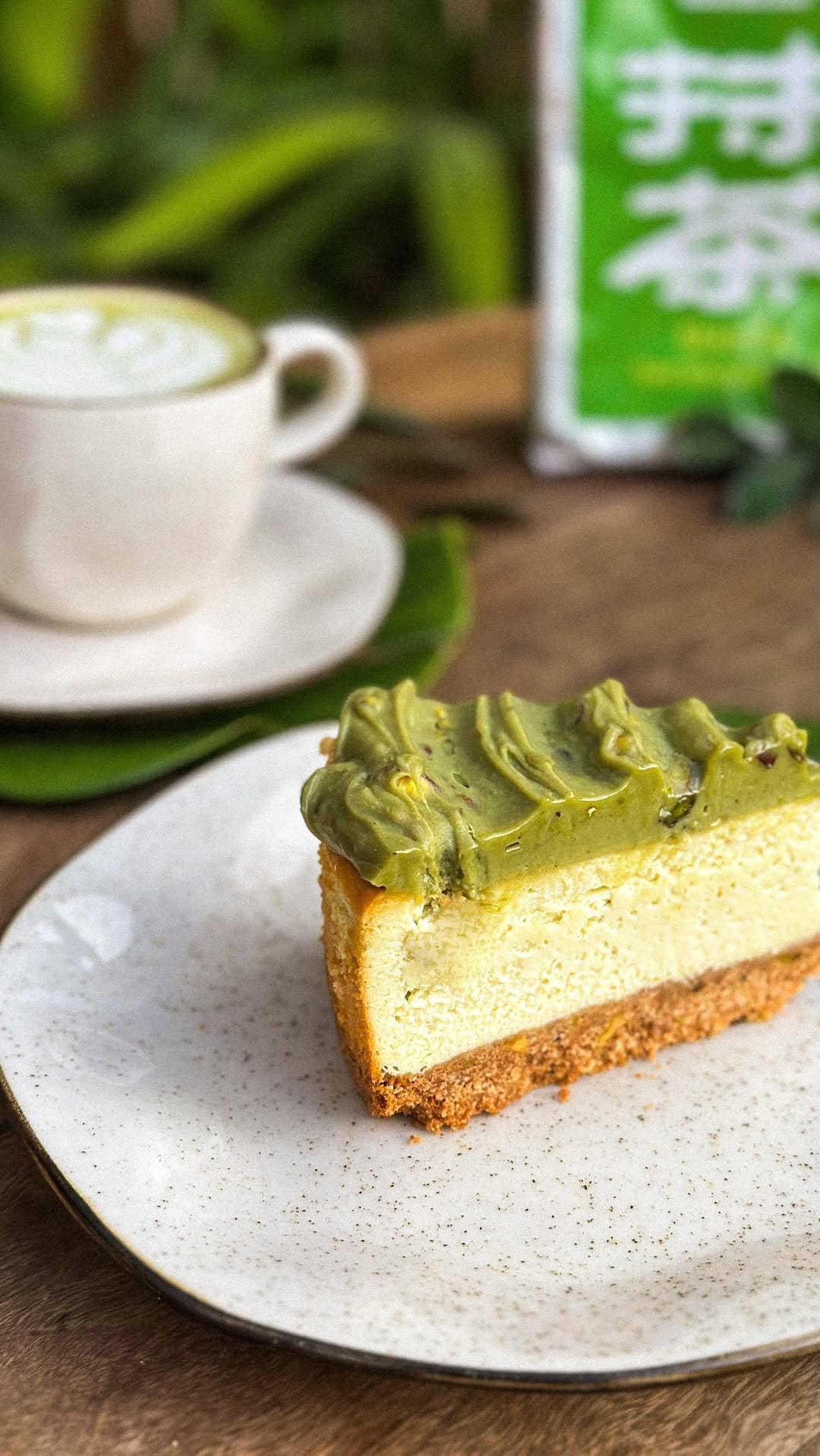 Post 4 by FairyLand Bakery® on Instagram (video)