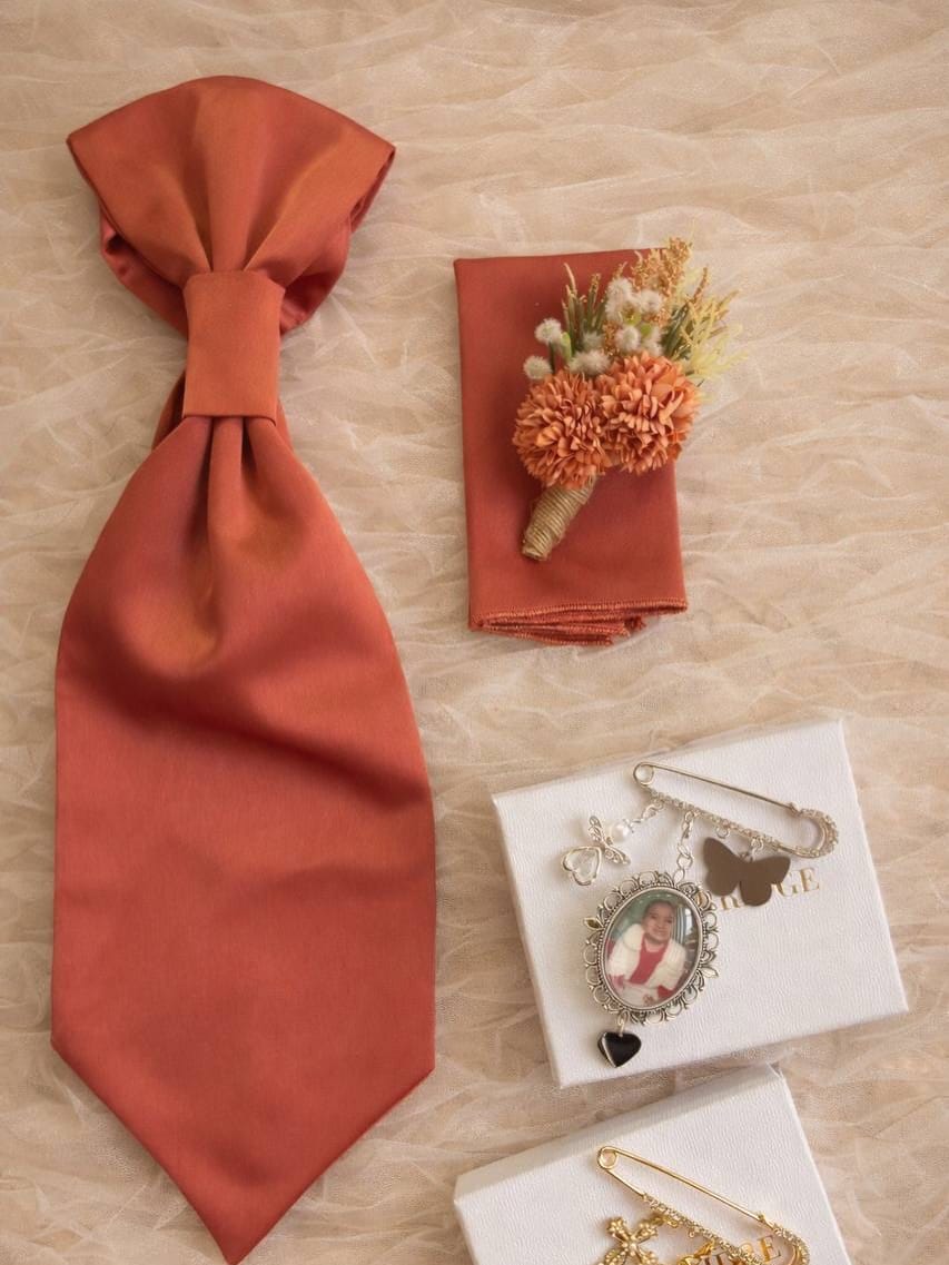 Post 1 by Karla Bridge | Accesorios Personalizados on Instagram (carousel)