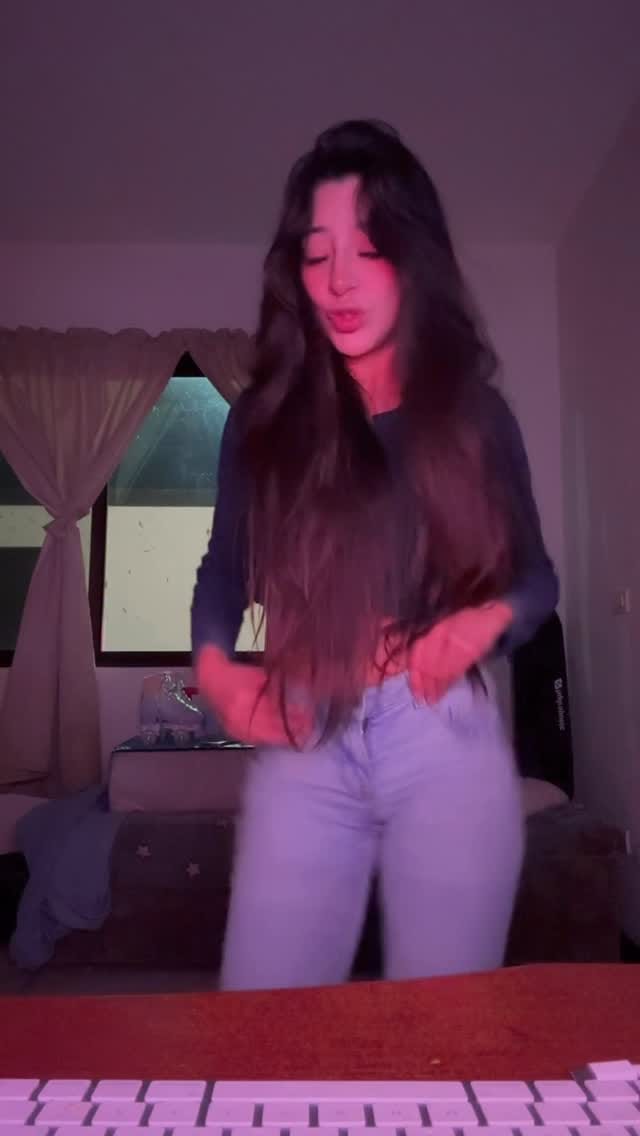 Post 2 by Nelly Arciga on Instagram (video)
