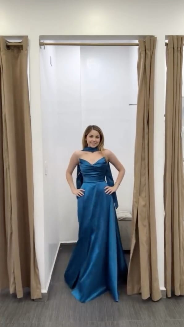 Post 10 by RENTA Y VENTA DE VESTIDOS on Instagram (video)