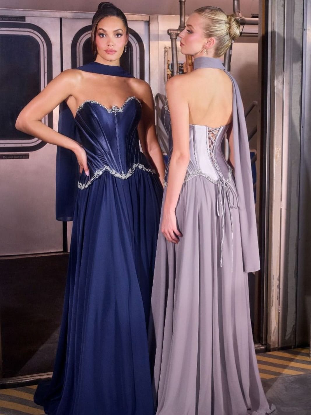 Post 2 by RENTA Y VENTA DE VESTIDOS on Instagram (image)