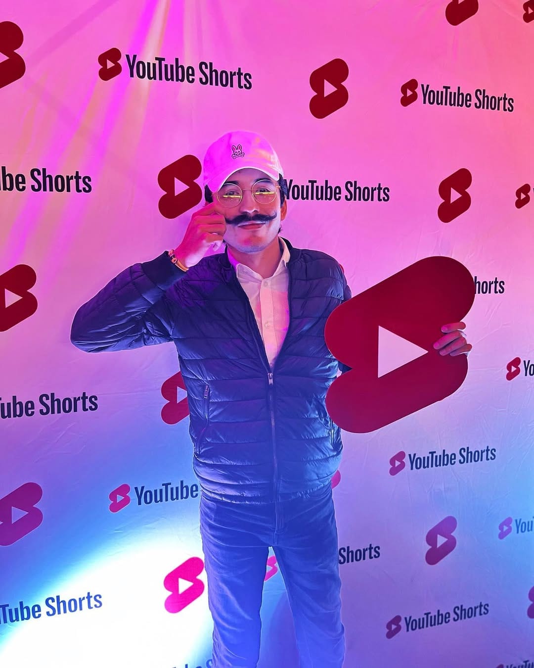 Post 10 by El Tío Bigotes Gaming on Instagram (carousel)