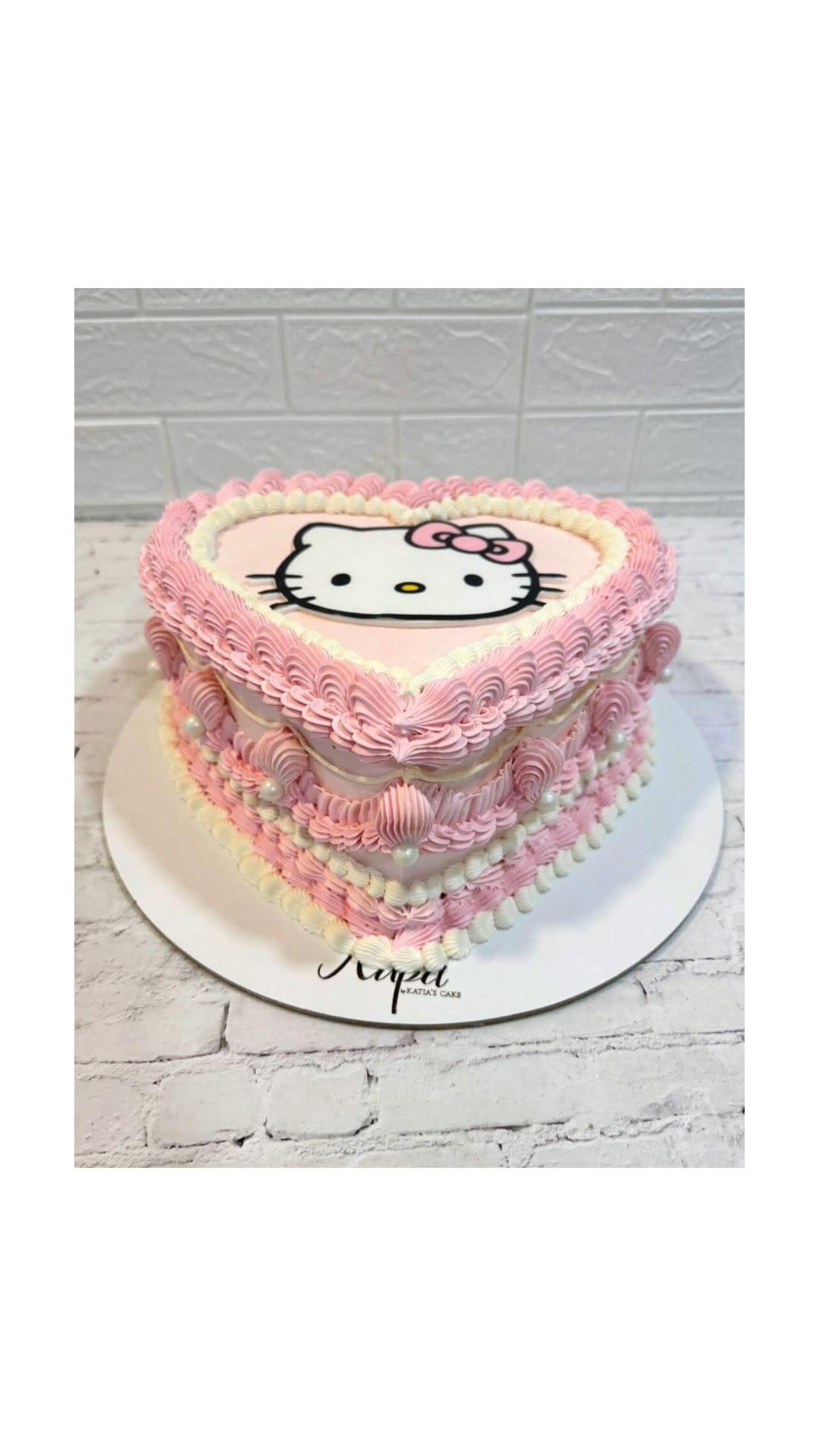 Post 8 by Kupa… by Katia’s Cake ®️ on Instagram (video)