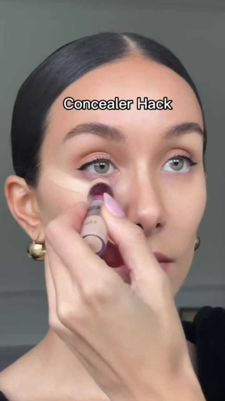 Post 10 by Frida Saltillo A y B on Instagram (video)