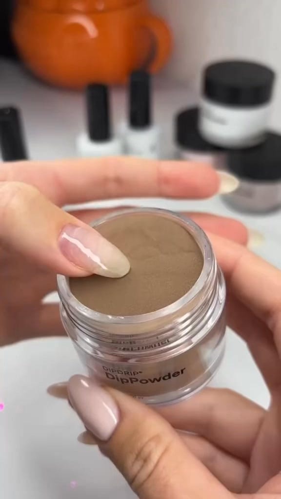 Post 9 by Frida Saltillo A y B on Instagram (video)
