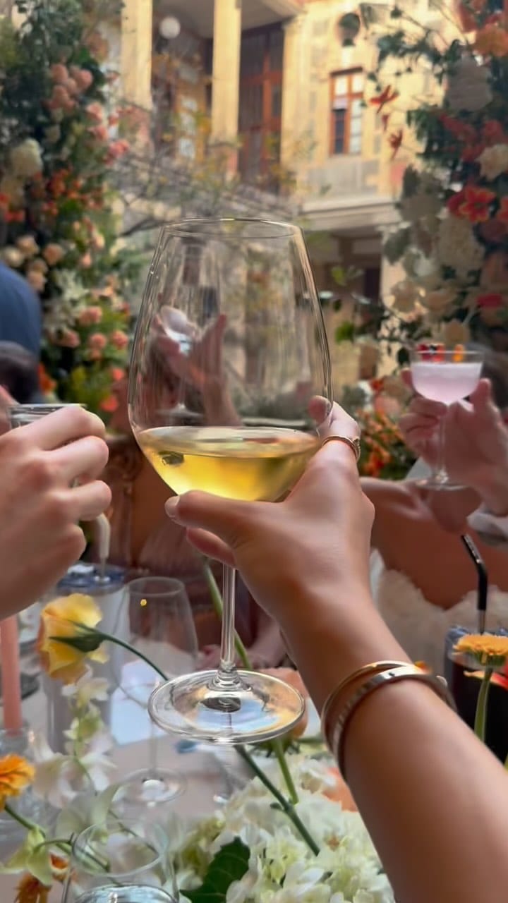 Post 10 by Yours to Keep on Instagram (video)