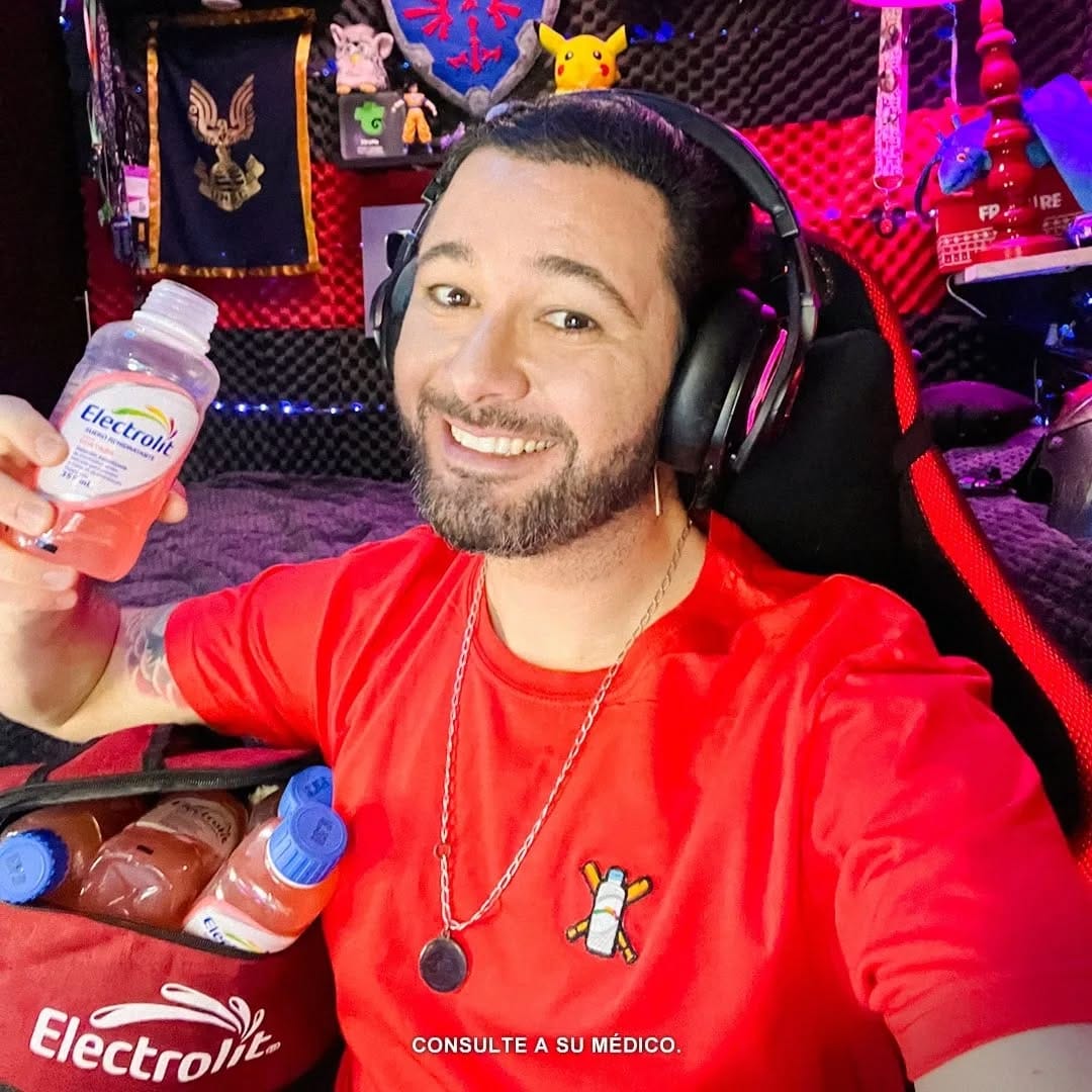 Post 10 by Ernesto “XtreMe” Calatayud 🎮 on Instagram (carousel)