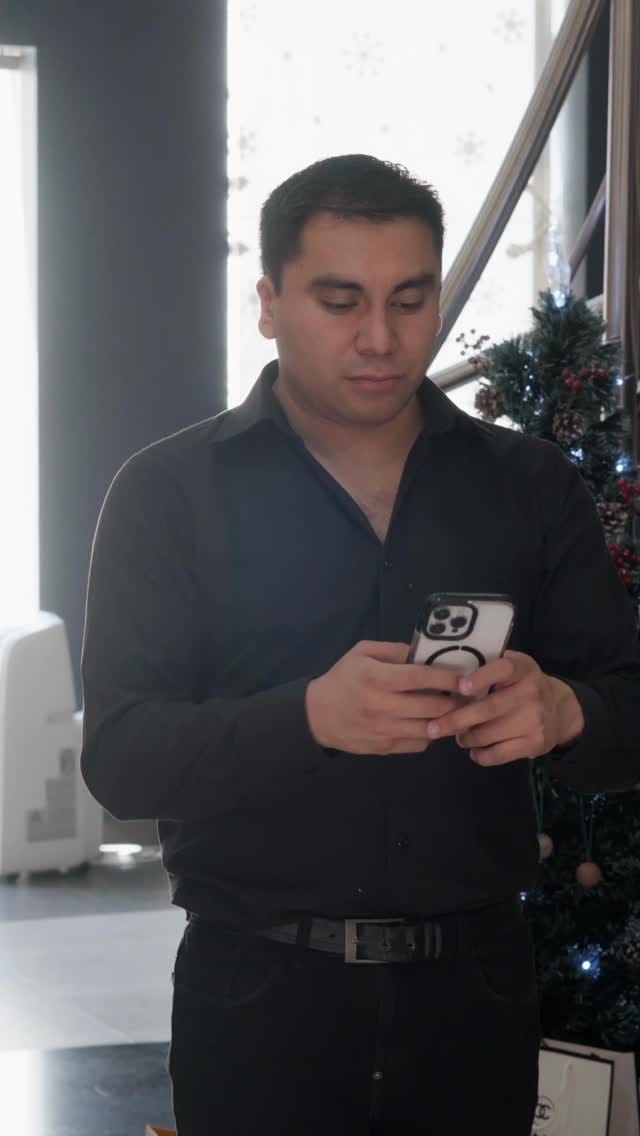 Post 1 by Luxury Store Pachuca Boutique on Instagram (video)