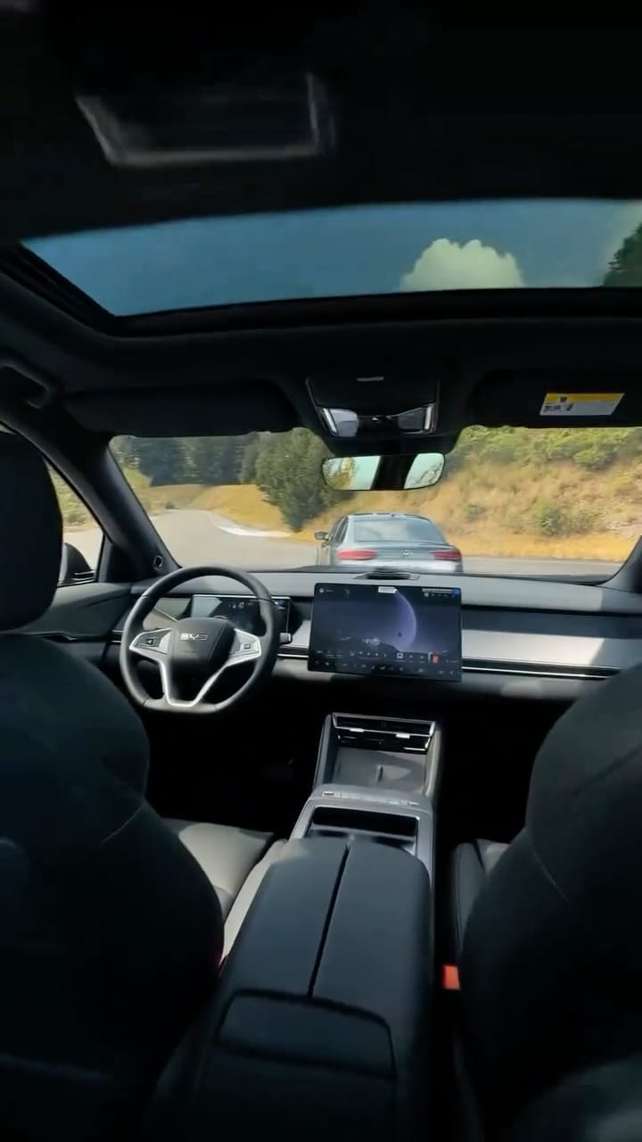 Post 2 by Mundo del Automovil Mexico on Instagram (video)
