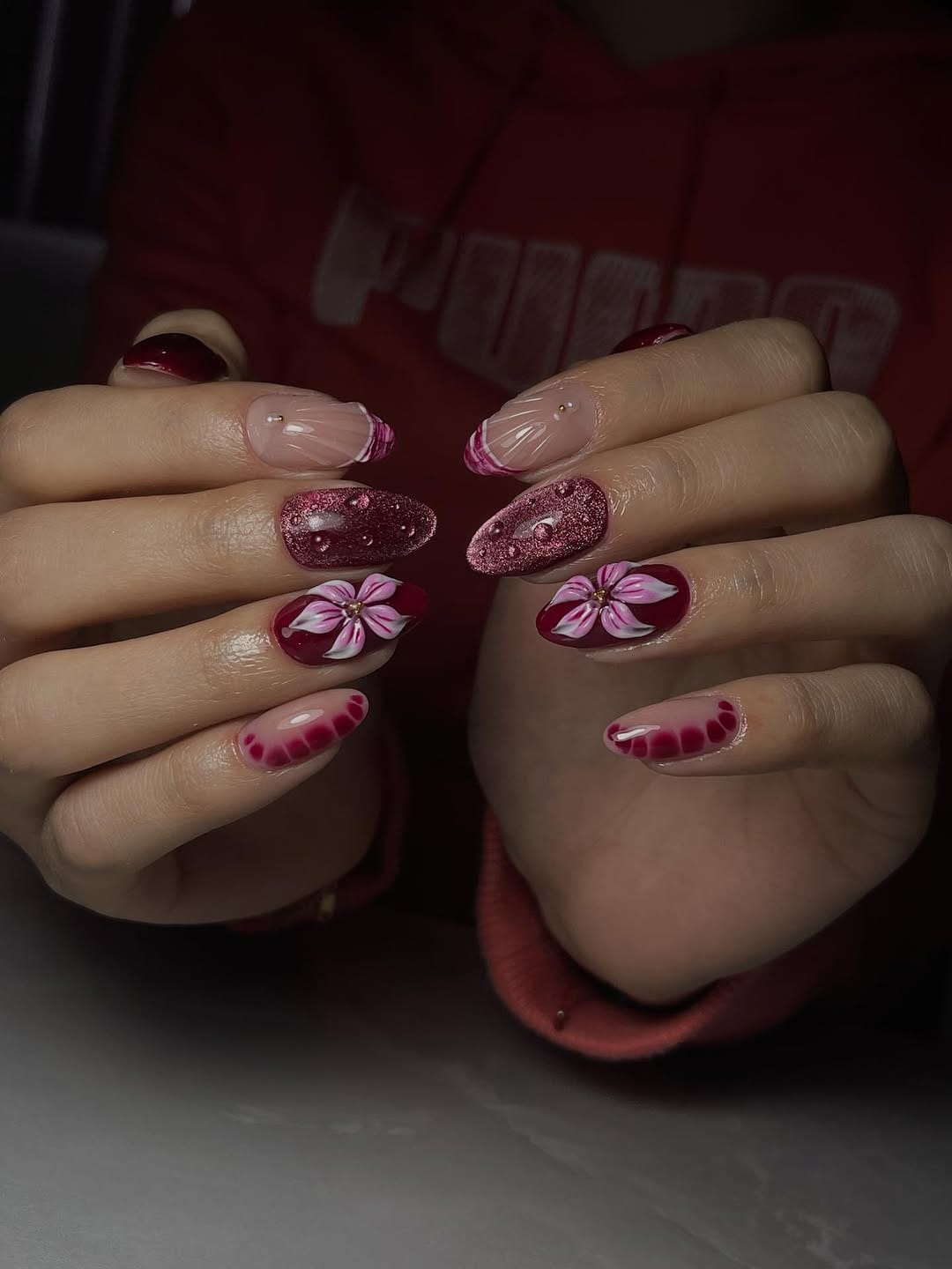 Post 3 by Sio.nailssss on Instagram (carousel)