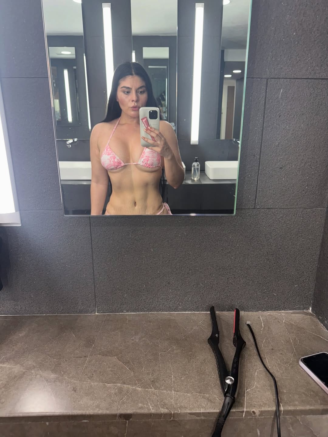 Post 1 by Ana Diaz (Mamá de Bárbara) on Instagram (carousel)