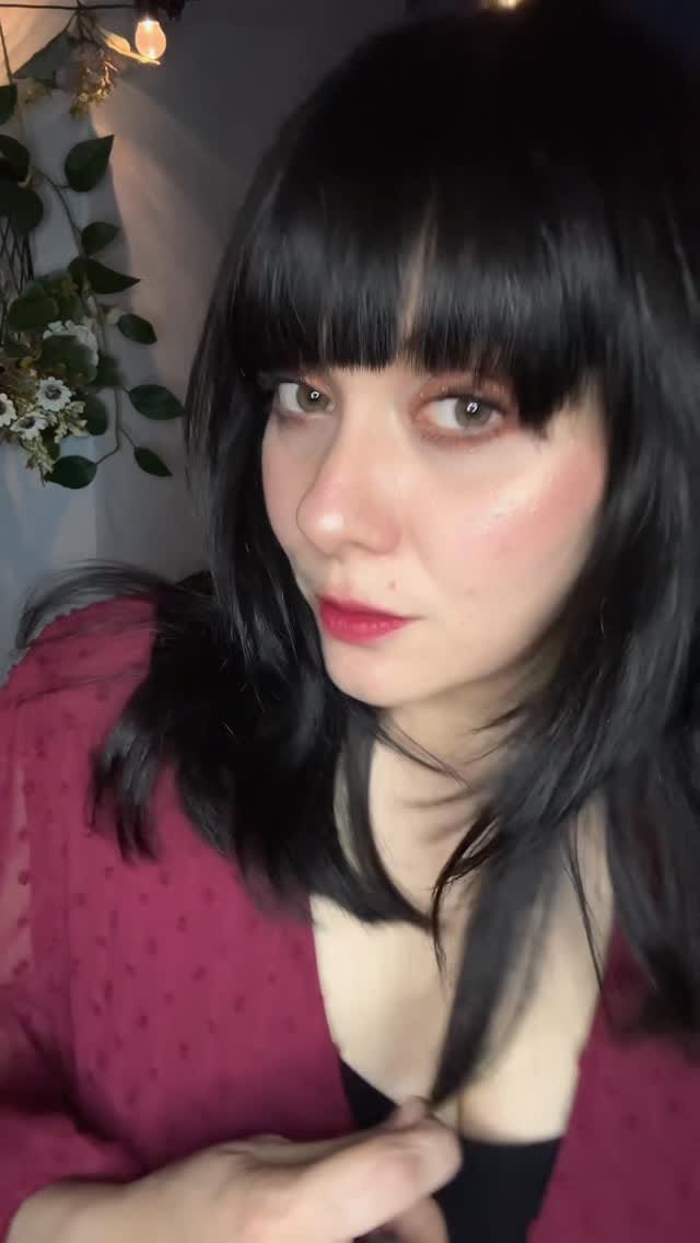 Post 4 by Zuuy on Instagram (video)
