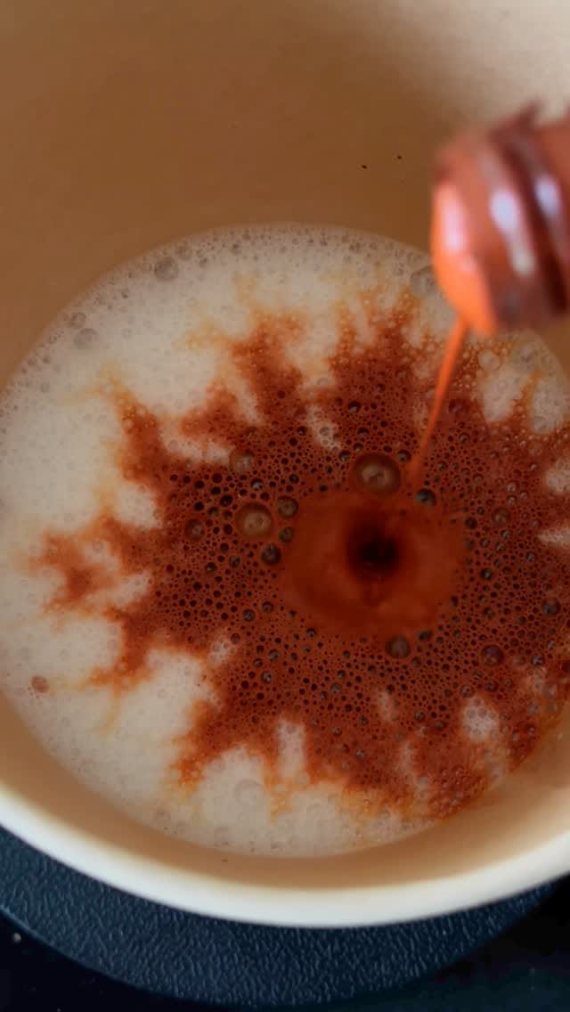 Post 9 by METAPHORICA® Resina Acrílica on Instagram (video)