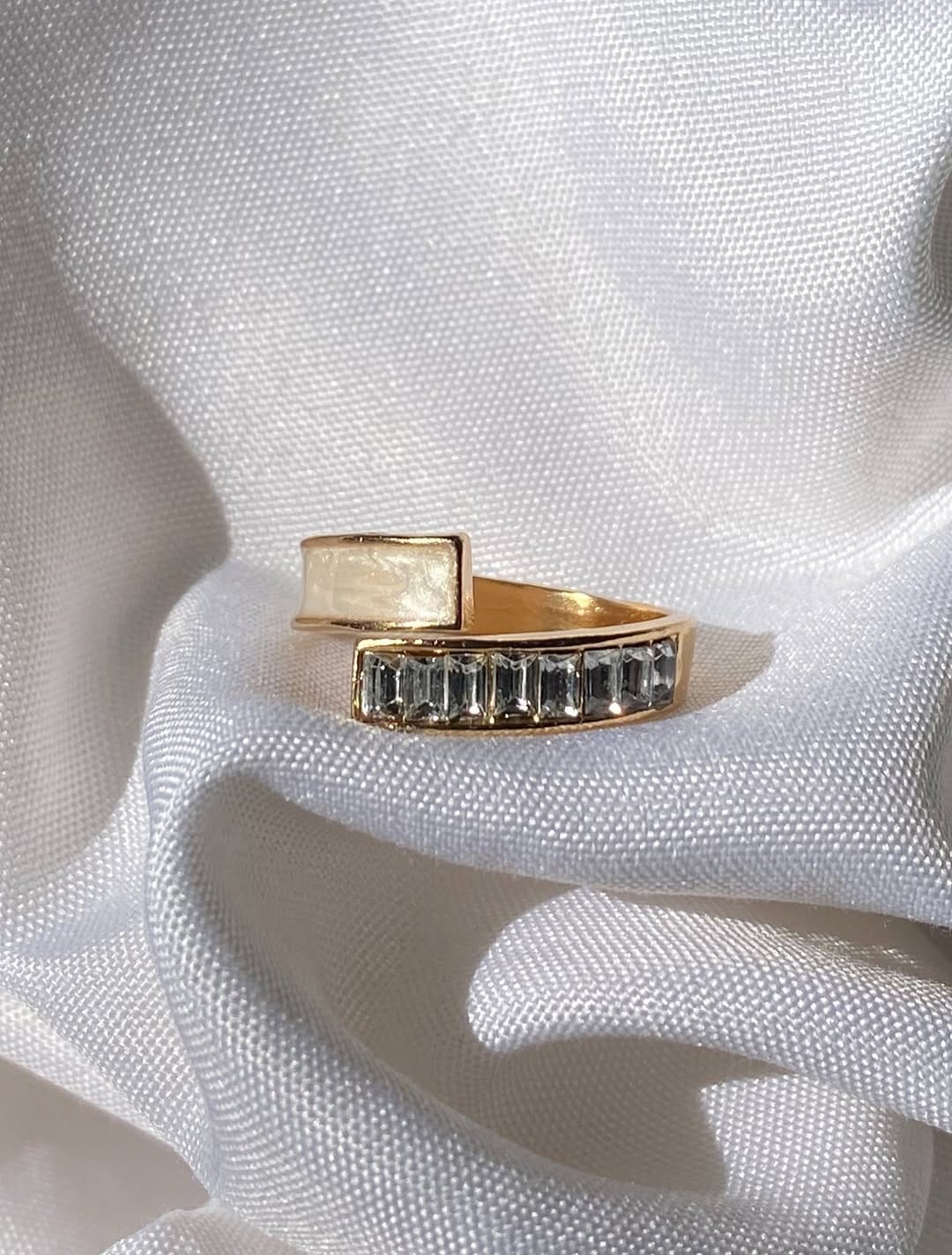Post 3 by 𝙩𝙞𝙚𝙣𝙙𝙞𝙩𝙖 𝙖𝙡𝙩 on Instagram (carousel)