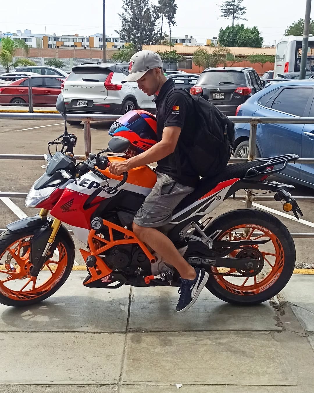 Post 9 by YISUS BIKER on Instagram (carousel)