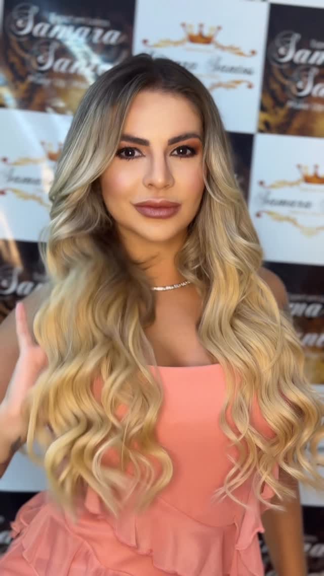 Post 1 by Vanessa Carvalho on Instagram (video)