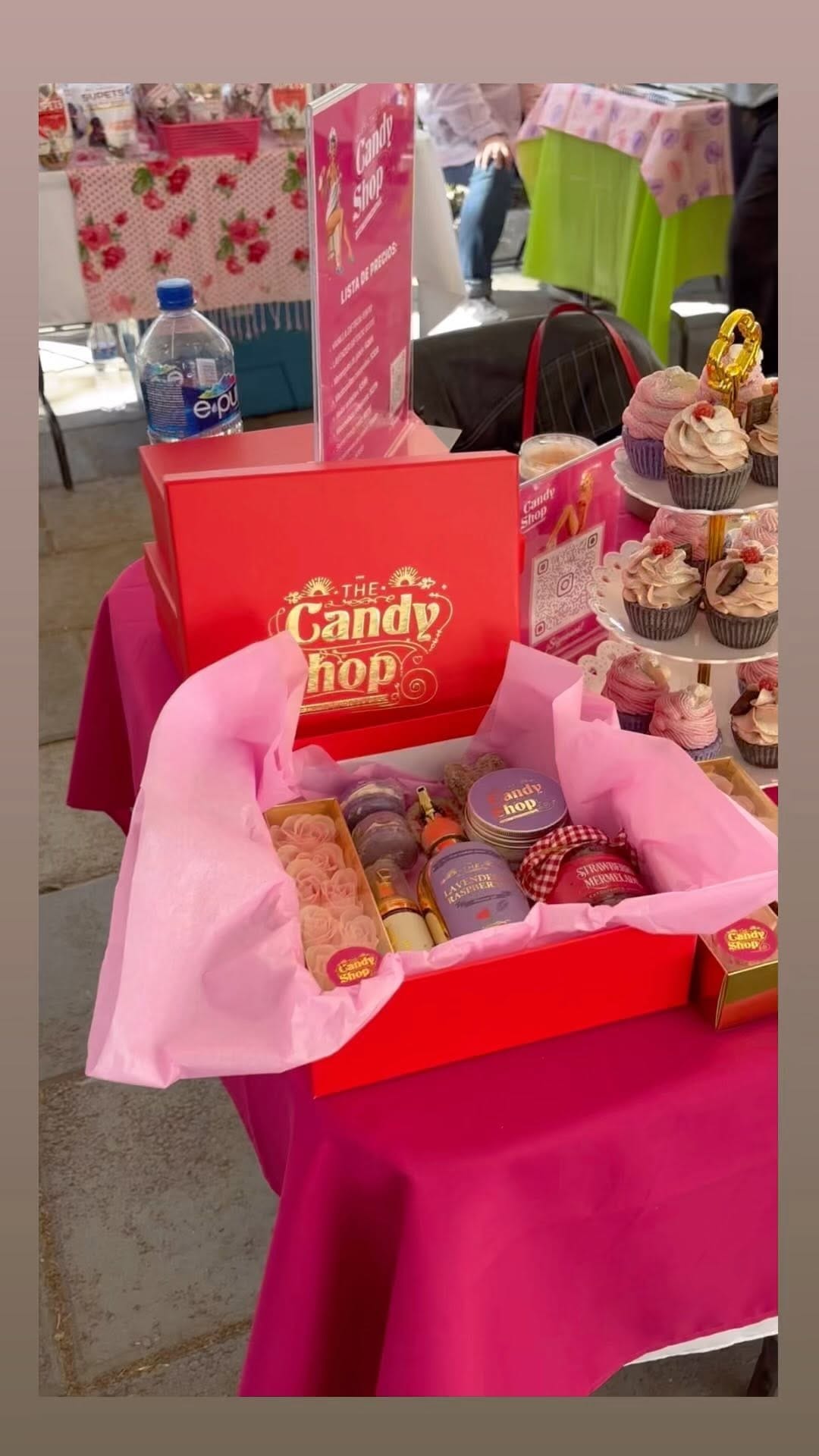 Post 10 by The Candy Shop on Instagram (video)