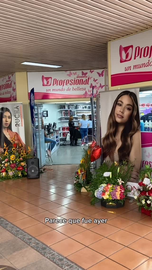 Post 9 by Perfumería Profesional on Instagram (video)