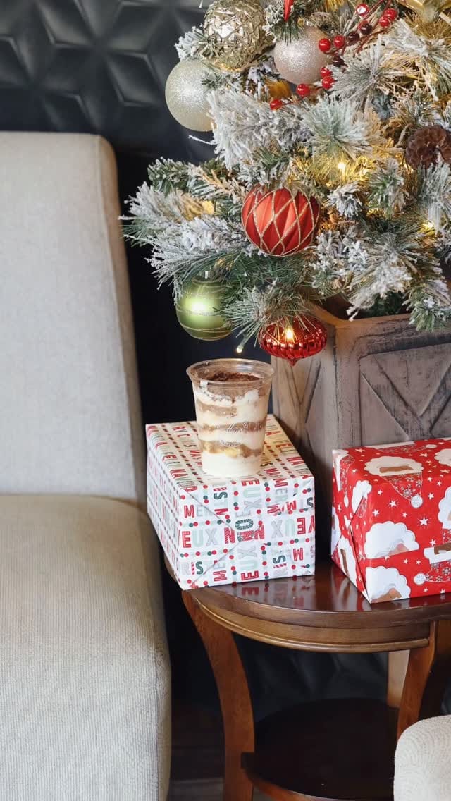 Post 9 by Macaron & Bakery® on Instagram (video)