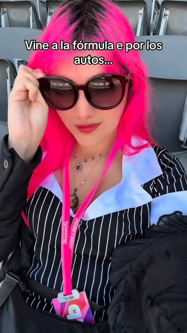 Post 3 by Claudia "Belimyu" Rosas on Instagram (video)
