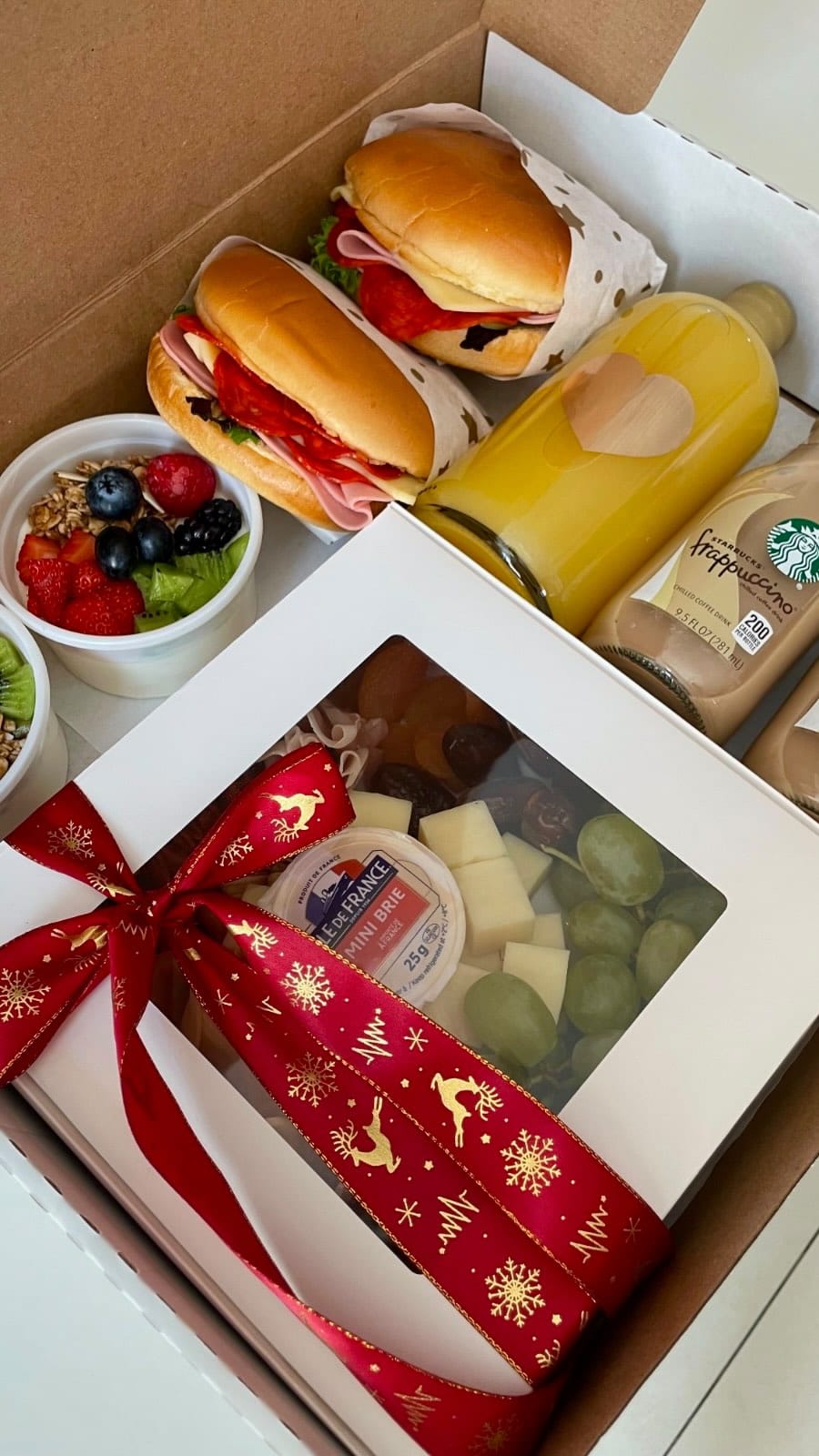 Post 6 by Almuercito Corazón | Desayunos Sorpresa CDMX on Instagram (video)