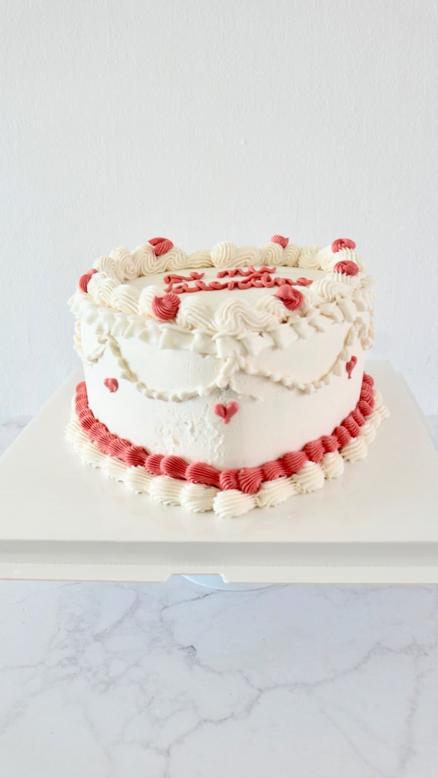 Post 9 by Mint Pastries® on Instagram (video)