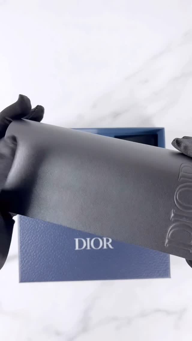 Post 8 by LUXSON on Instagram (video)