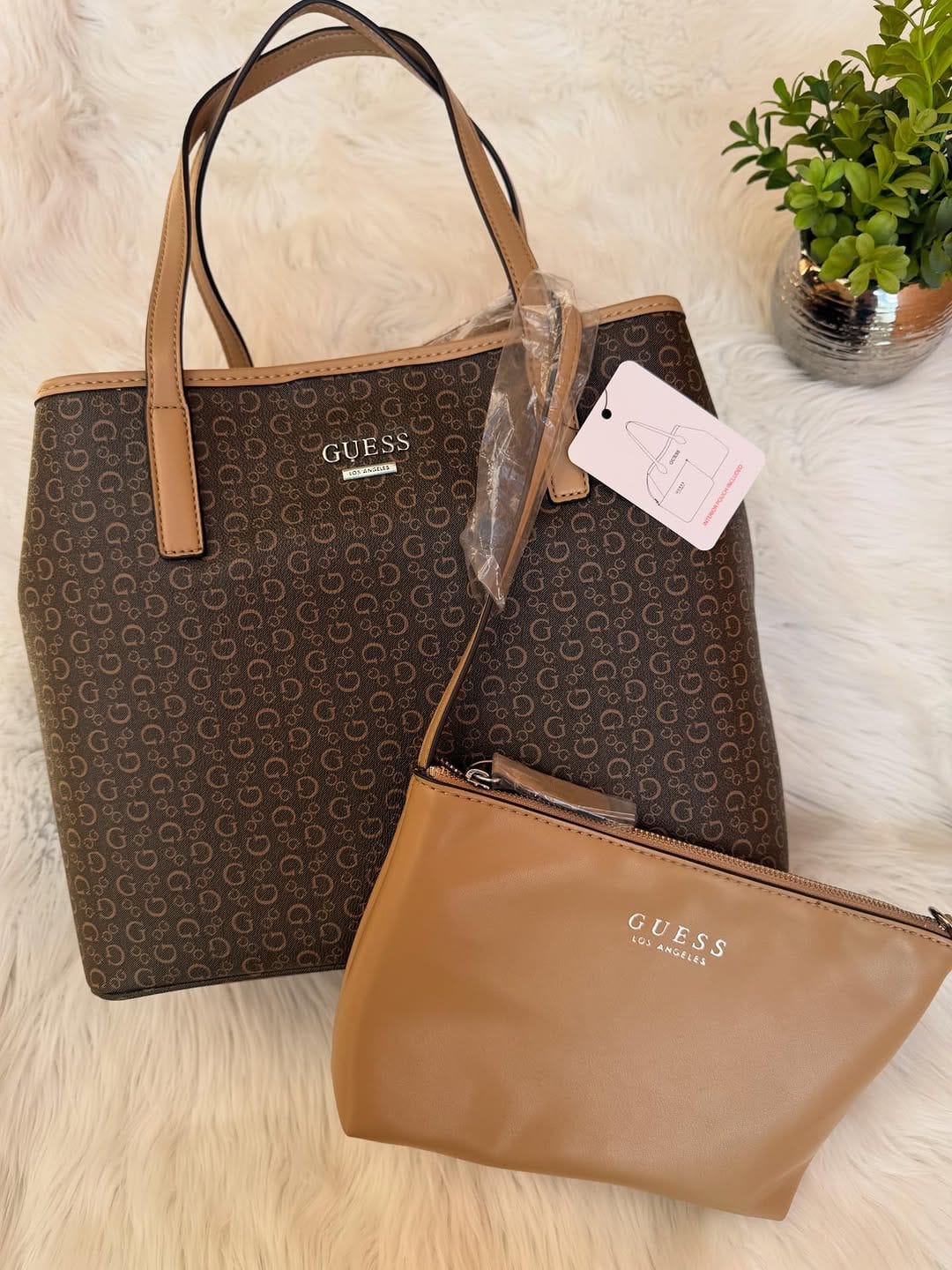 Post 10 by J&J Outlet Store on Instagram (carousel)