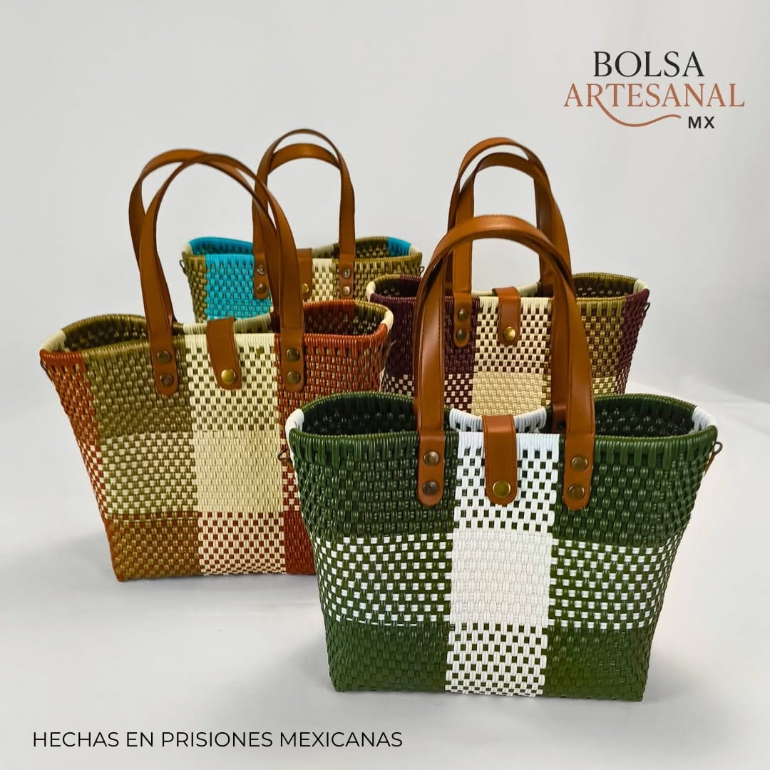 Post 3 by Bolsa Artesanal Mx on Instagram (image)