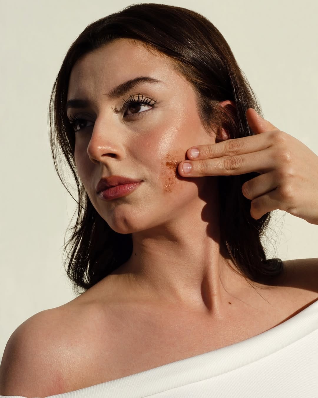 Post 3 by Glowly Natural Beauty on Instagram (image)