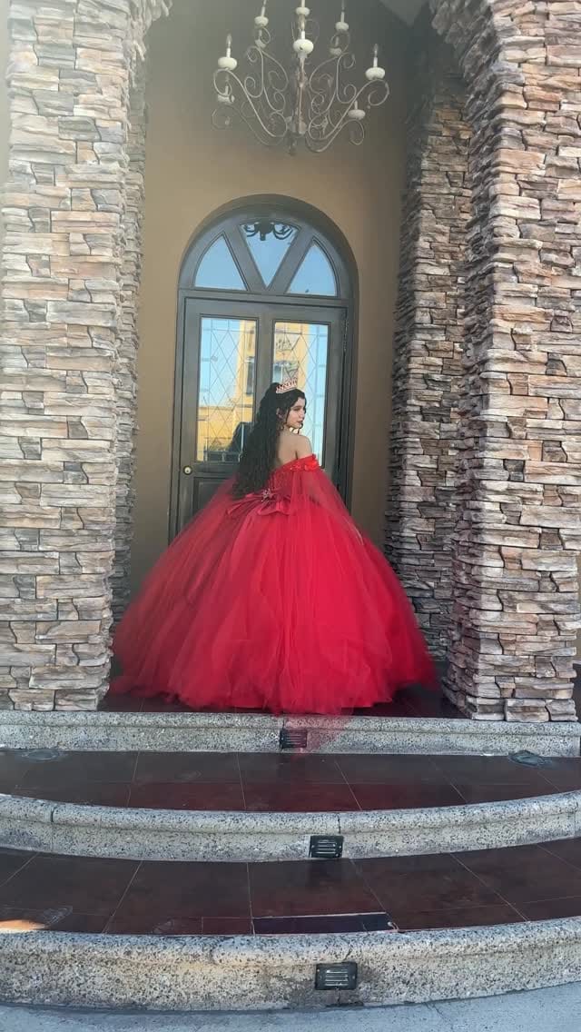 Post 9 by Dylenia Gastelum on Instagram (video)