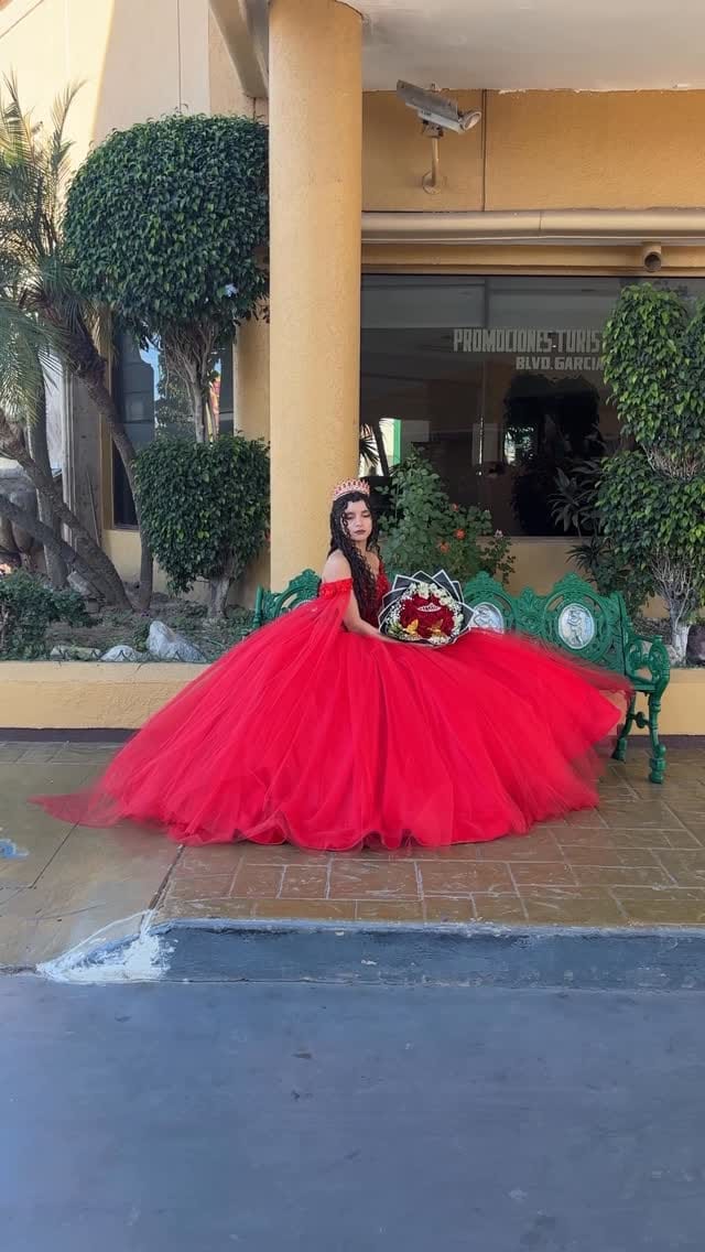Post 8 by Dylenia Gastelum on Instagram (video)
